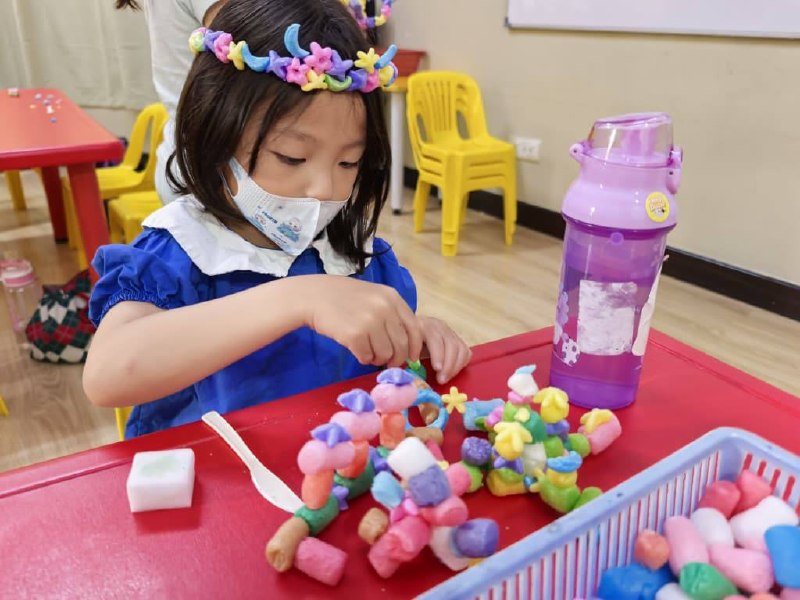Dloving children enjoying a hands-on art and craft activity